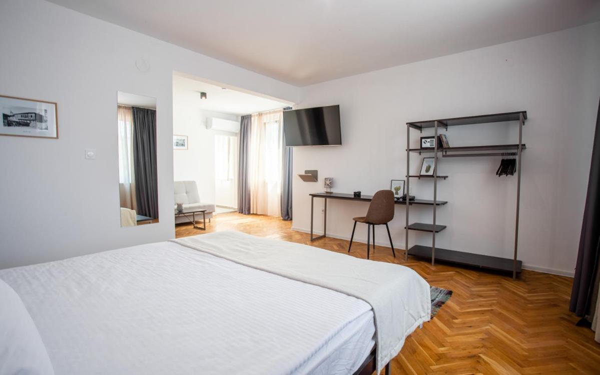 Mistral Hotel 3*